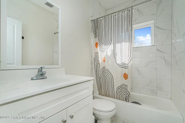 a view of an entryway with stairs