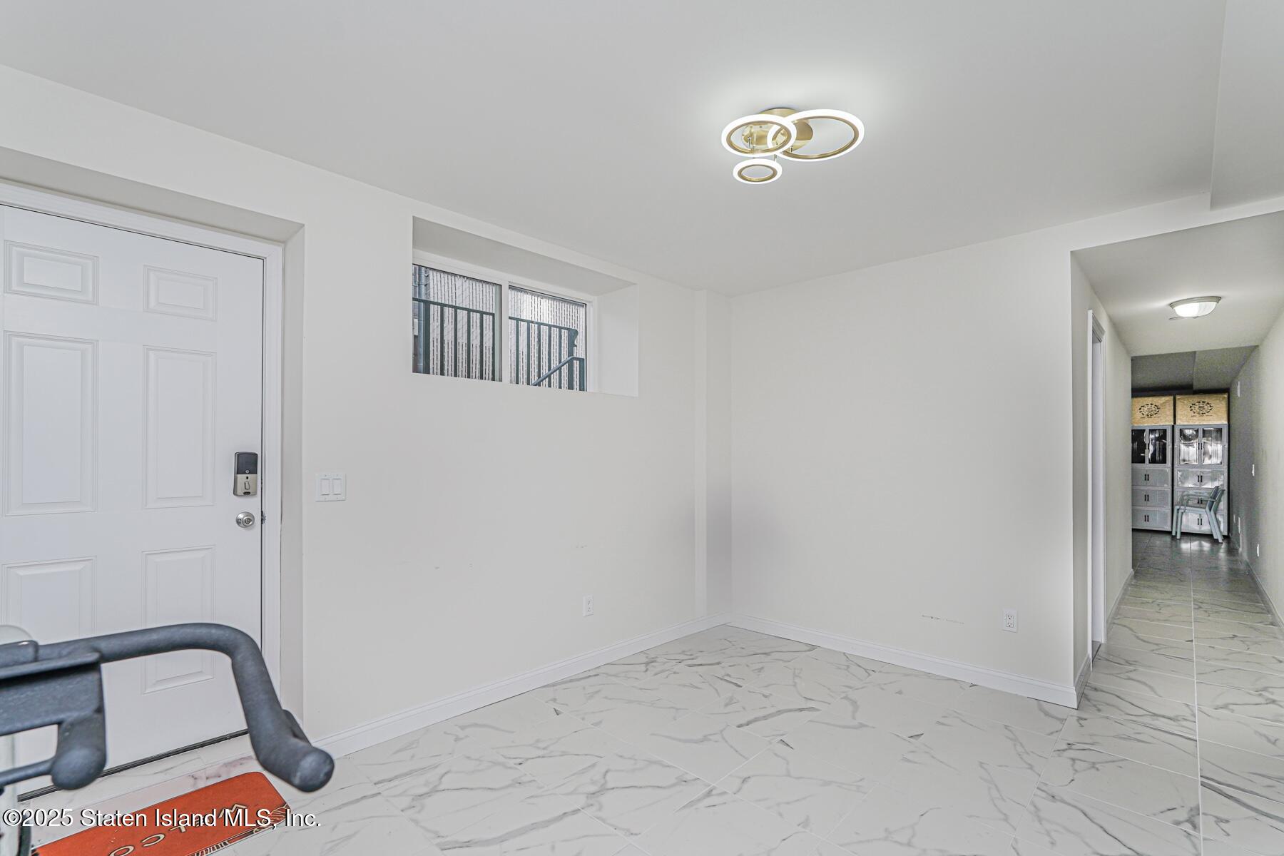 25 Ardmore Avenue Staten Island, NY 10314 - Photo 9 of 27