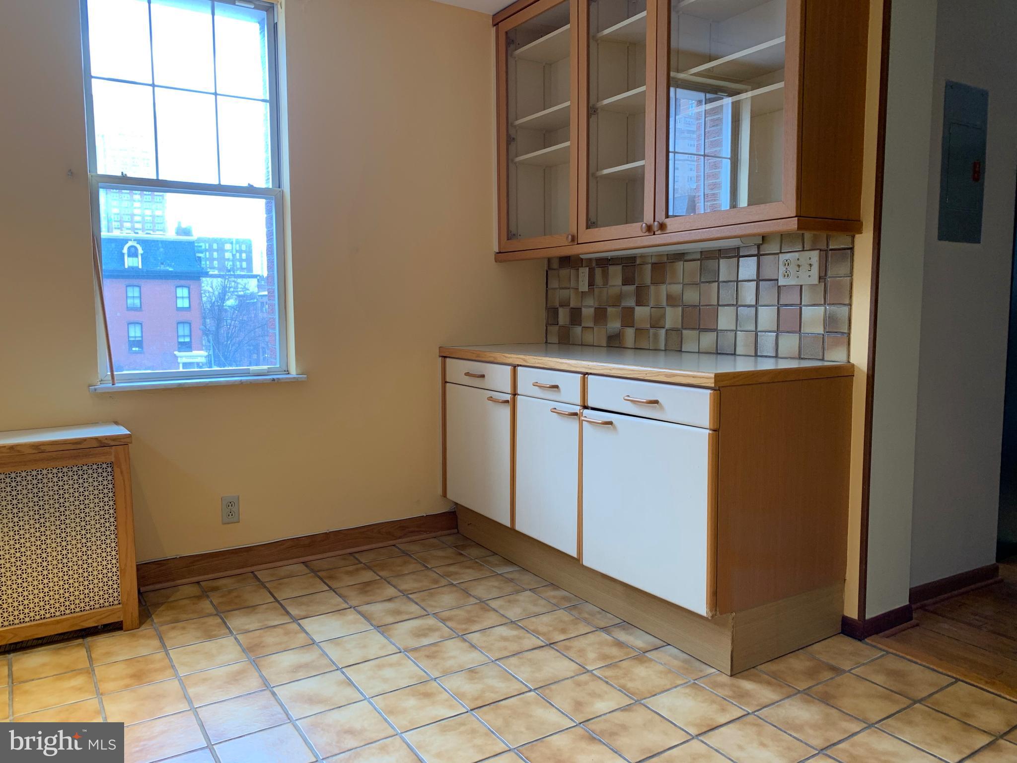 1701 Pine Street, Unit 2 Philadelphia, PA 19103 - Photo 7 of 23 Kitchen