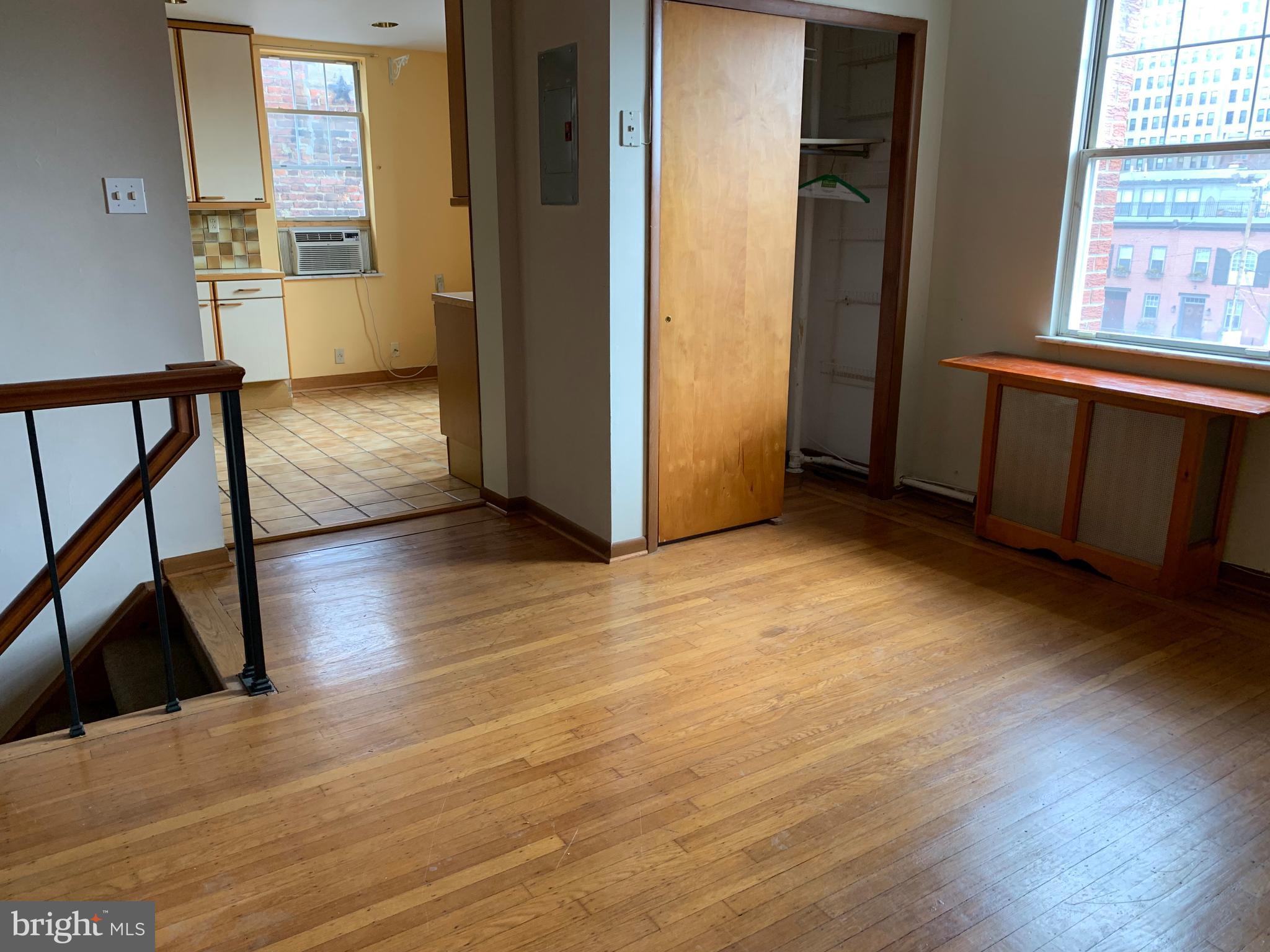 1701 Pine Street, Unit 2 Philadelphia, PA 19103 - Photo 9 of 23 Dinning Area