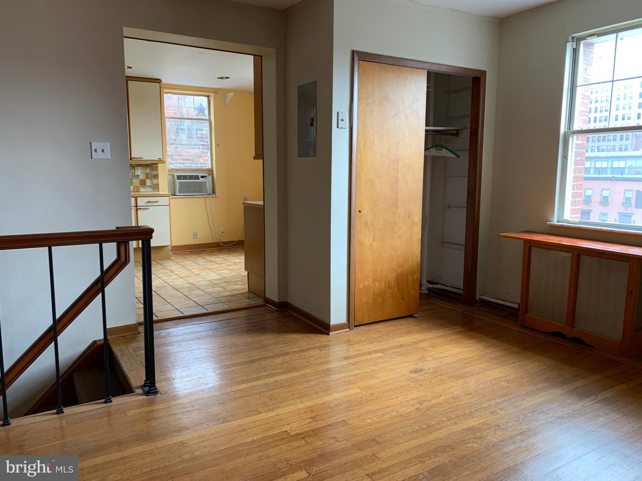 1701 Pine Street, Unit 2 Philadelphia, PA 19103 - Photo 10 of 23 Dinning Area
