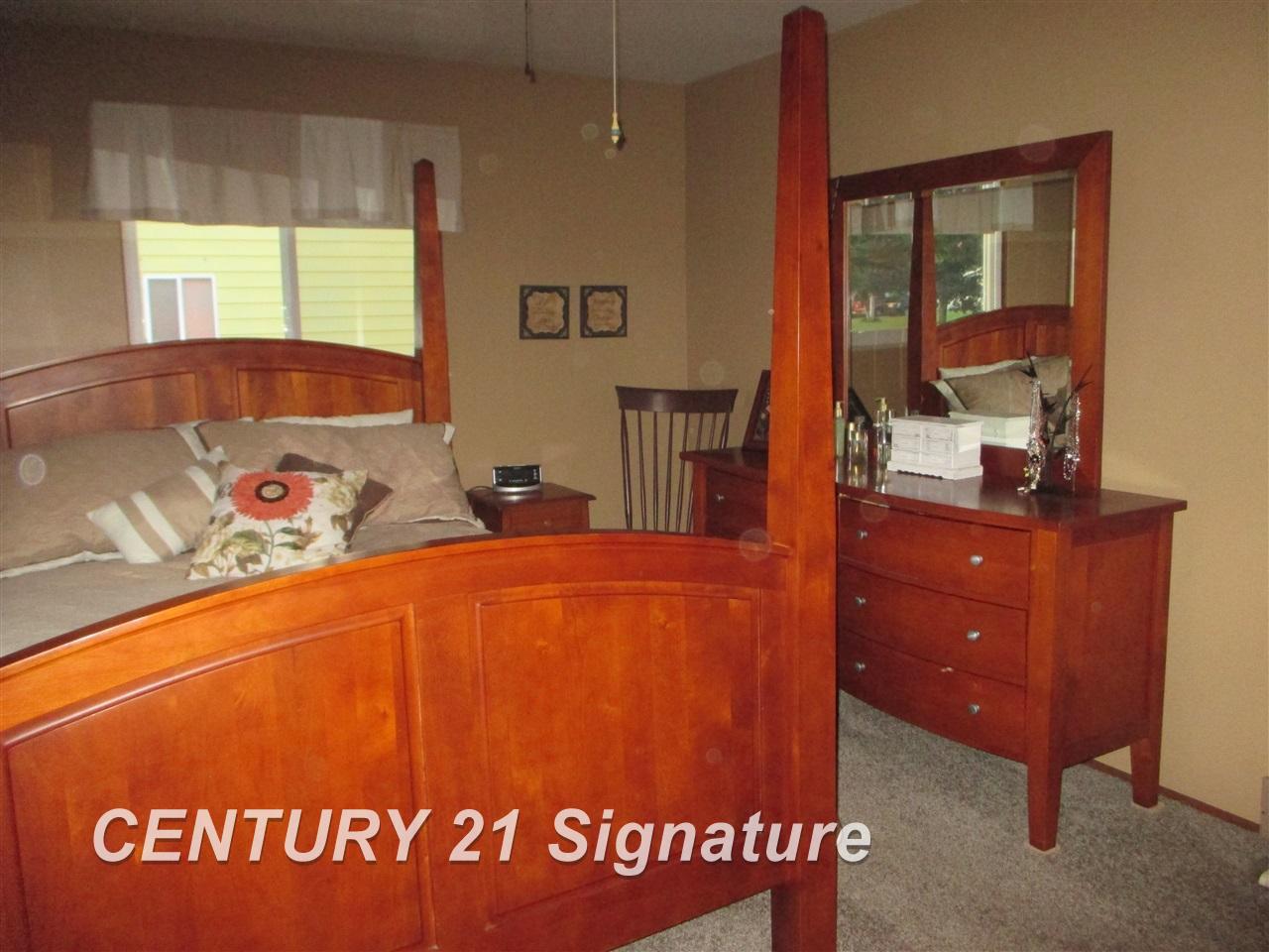 5248 Deland Road Flushing, MI 48433 - Photo 8 of 14