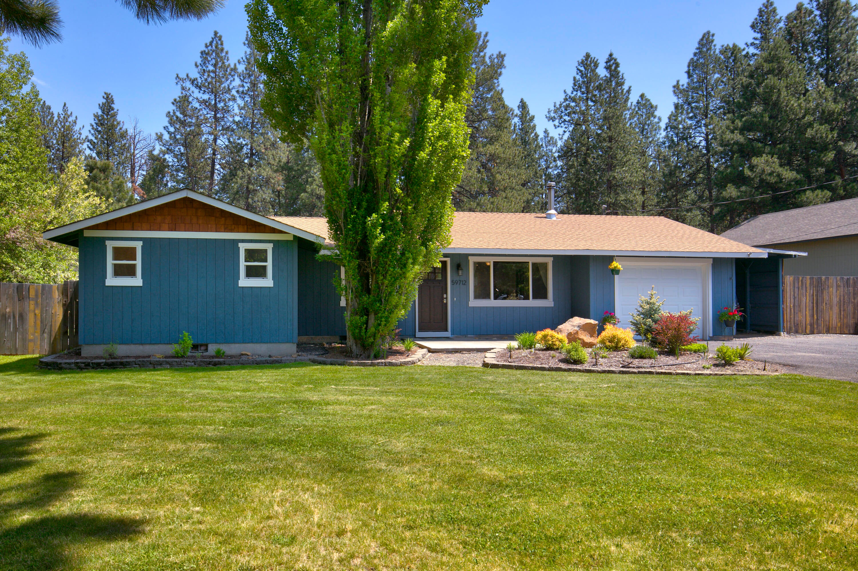 59712 Navajo Road Bend, OR 97702 - Photo 1 of 43 59712 Navajo_014