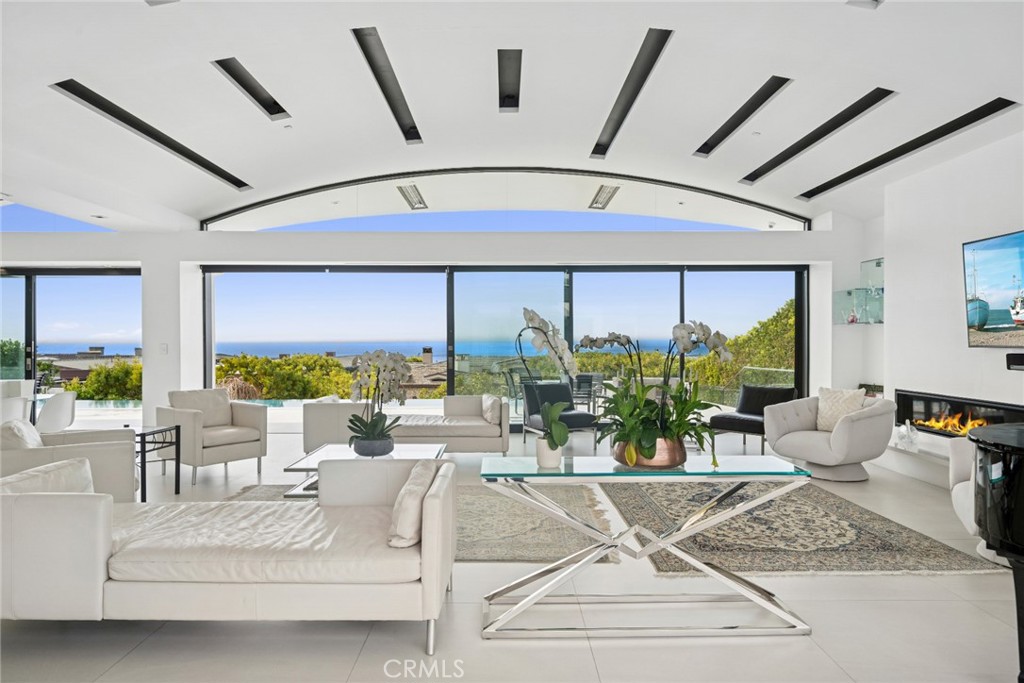 4607 Perham Road Corona del Mar, CA 92625 - Photo 7 of 62