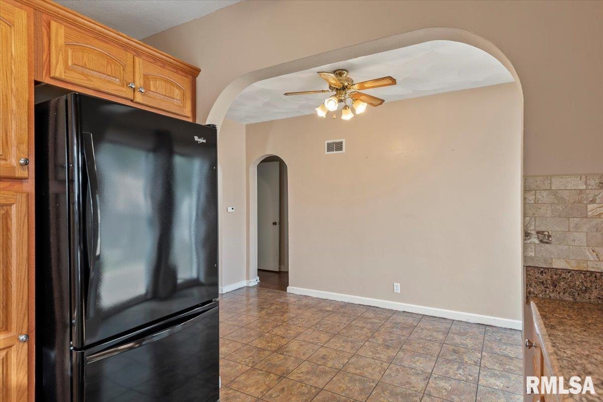 9 Ruth Court Springfield, IL 62704 - Photo 13 of 25