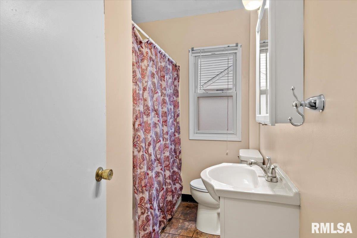 9 Ruth Court Springfield, IL 62704 - Photo 16 of 25