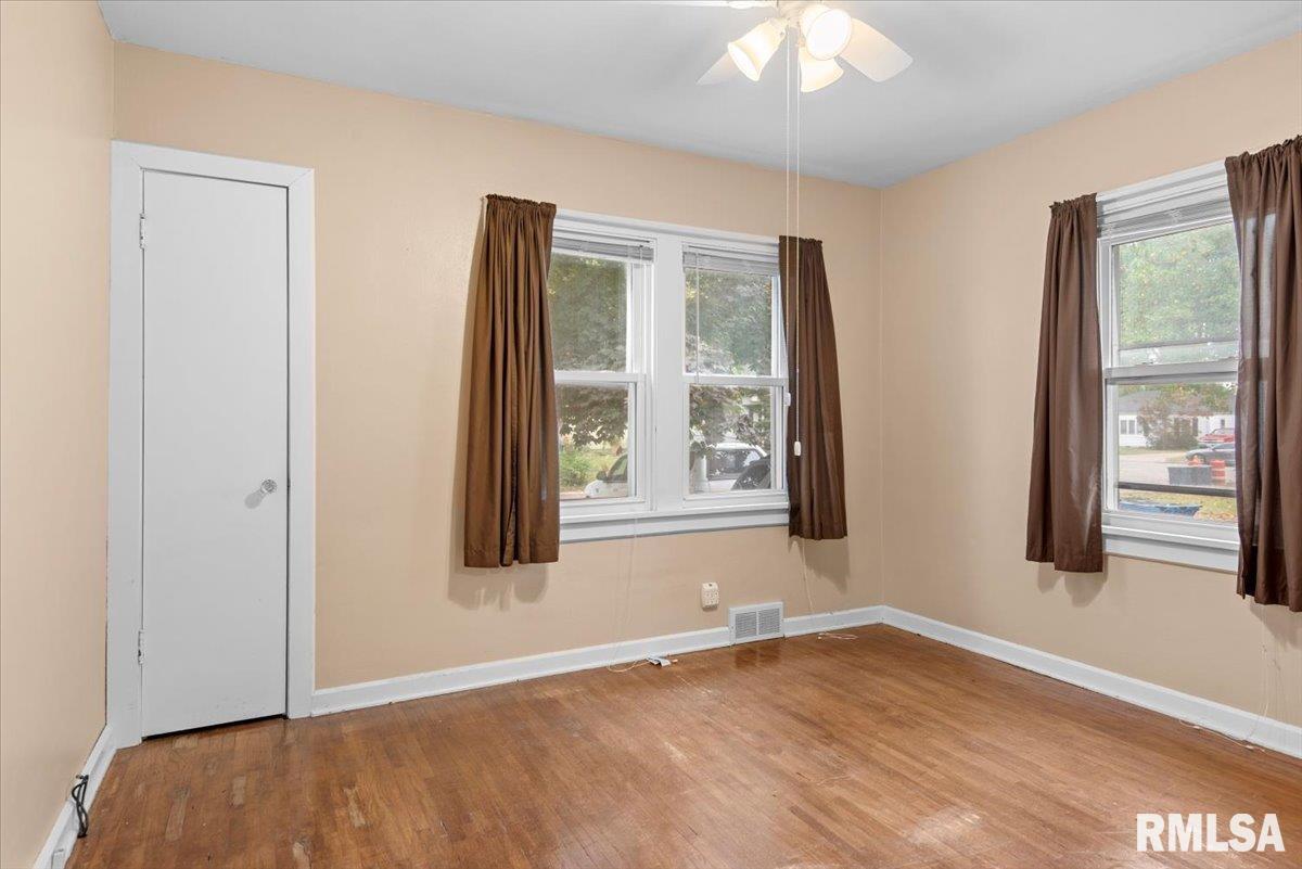 9 Ruth Court Springfield, IL 62704 - Photo 17 of 25