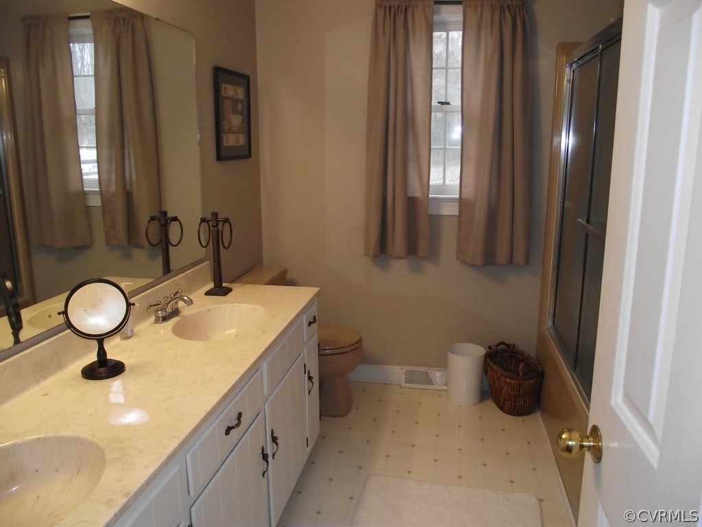 3168 Three Bridge Road Powhatan, VA 23139 - Photo 7 of 11 Gallery Image 7