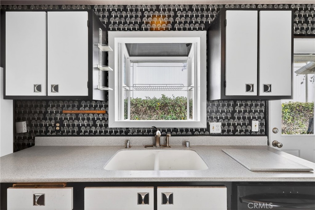 1265 Hastings Ranch Drive Pasadena, CA 91107 - Photo 15 of 40