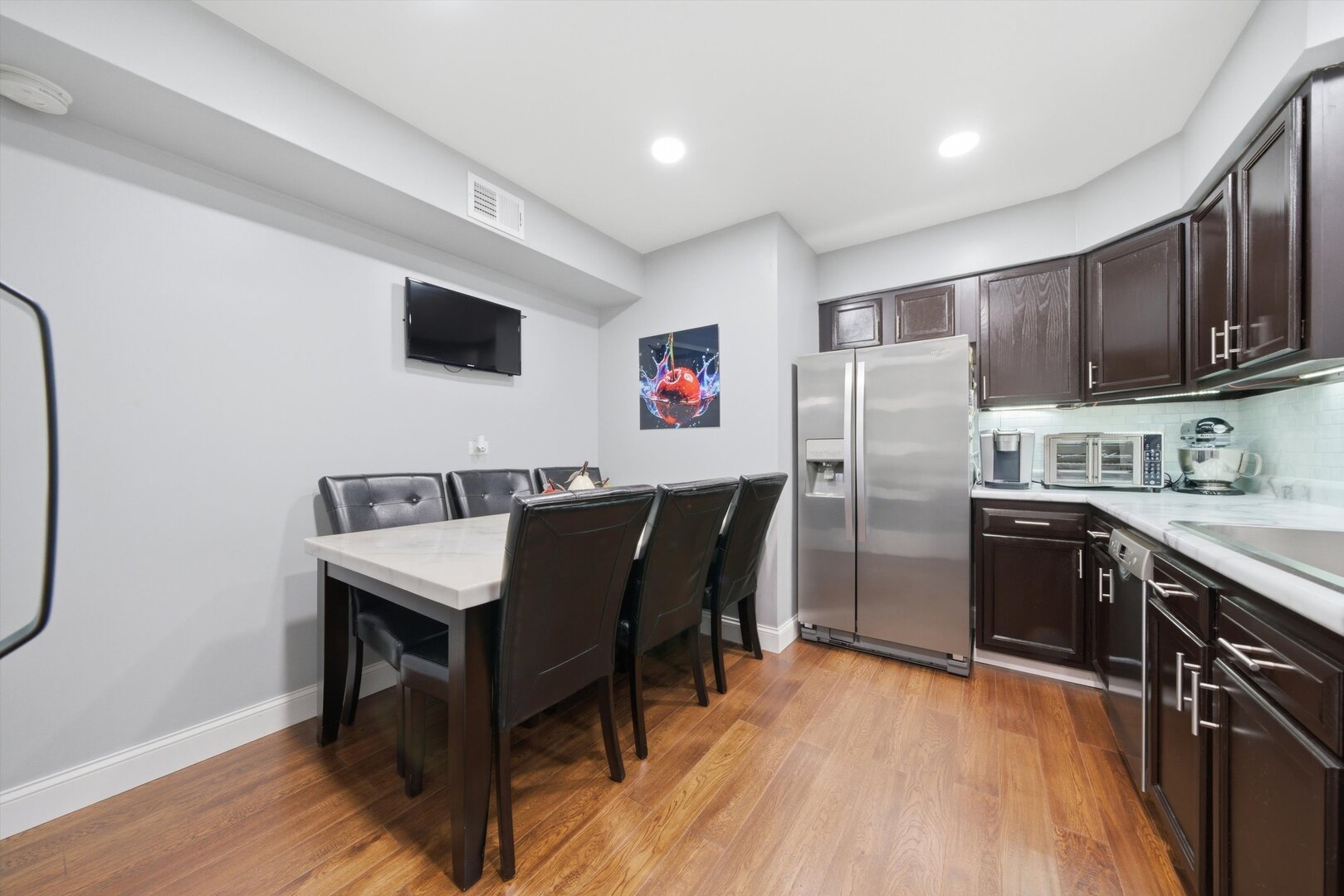 3448 West 73rd Place Chicago, IL 60629 - Photo 8 of 22