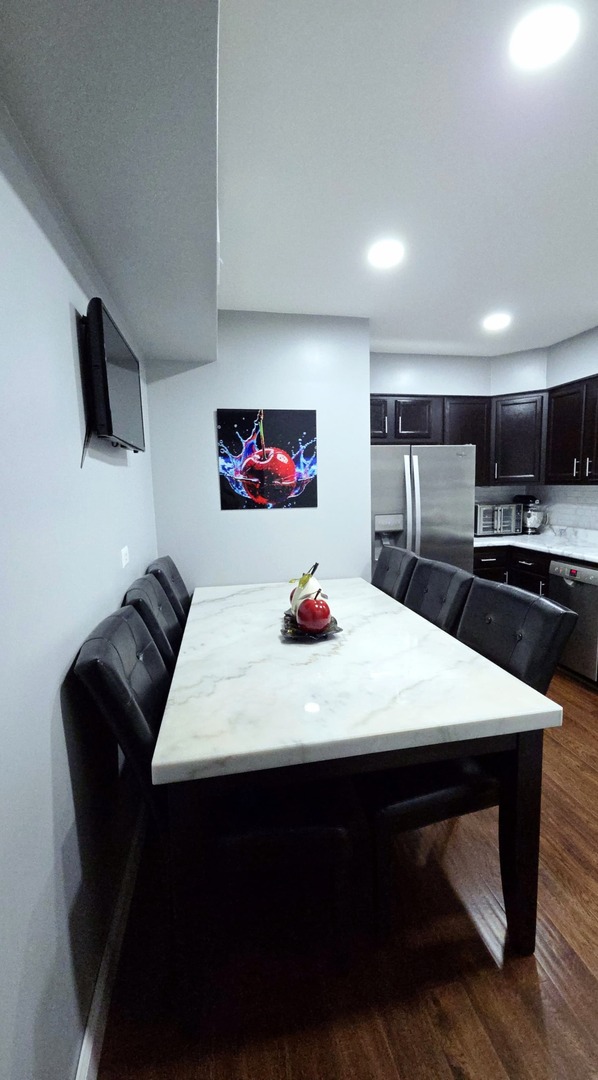 3448 West 73rd Place Chicago, IL 60629 - Photo 9 of 22