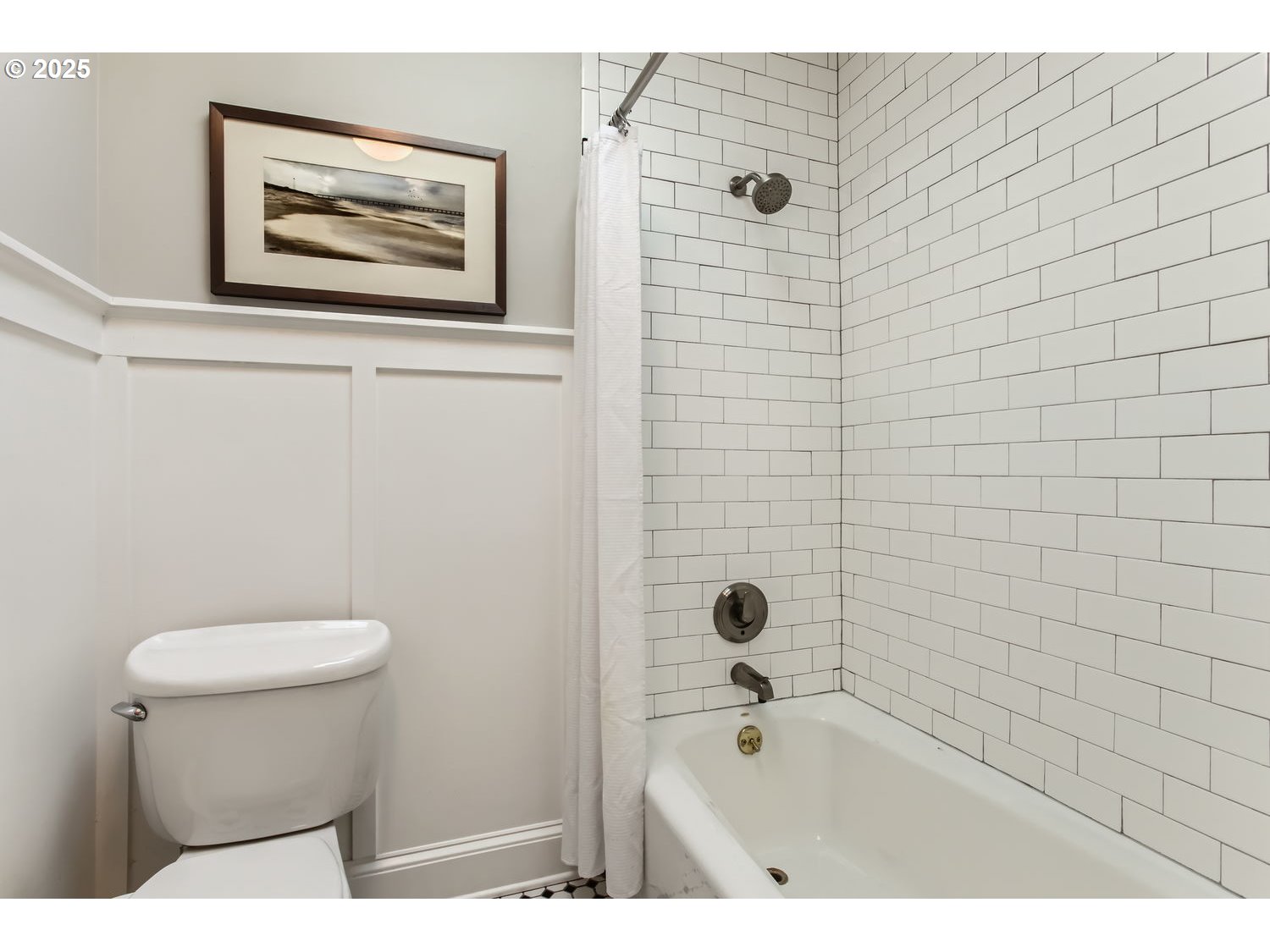 2696 Southwest Gerald Avenue Portland, OR 97201 - Photo 13 of 28 Gallery Image 13