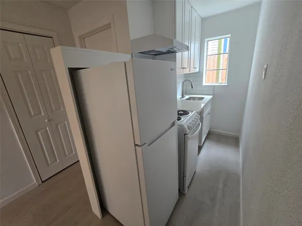 $975 | 2501 Yoakum Boulevard, Unit 6, Houston, TX 77006