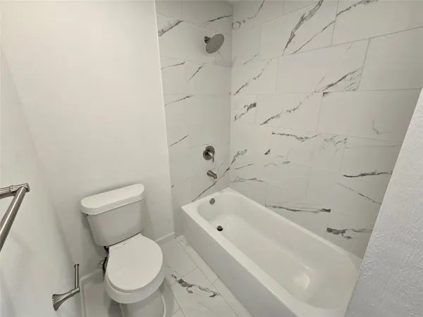 $975 | 2501 Yoakum Boulevard, Unit 6, Houston, TX 77006