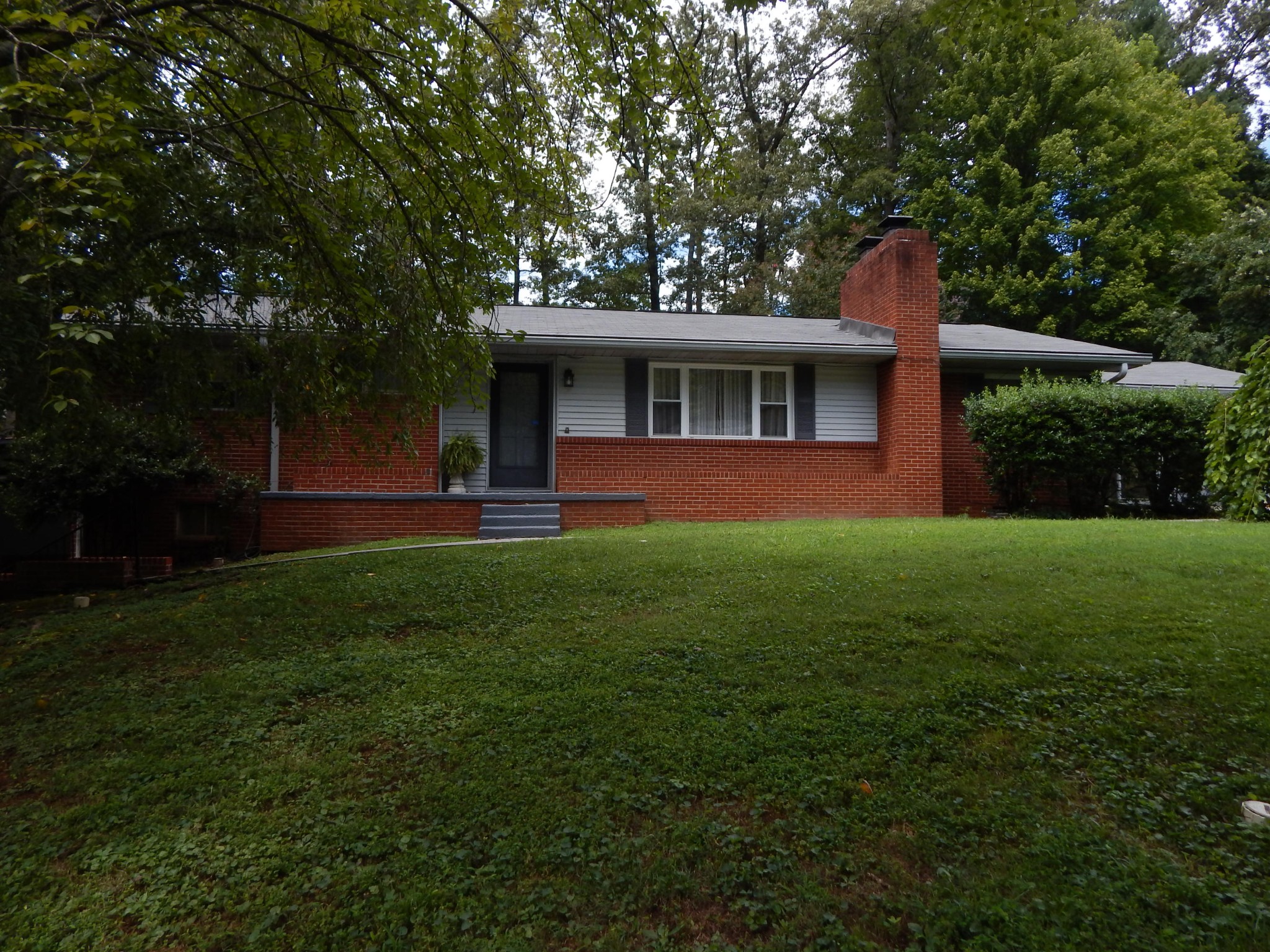 2711 Luther Road Maryville, TN 37804 - Photo 4 of 23 Gallery Image 4