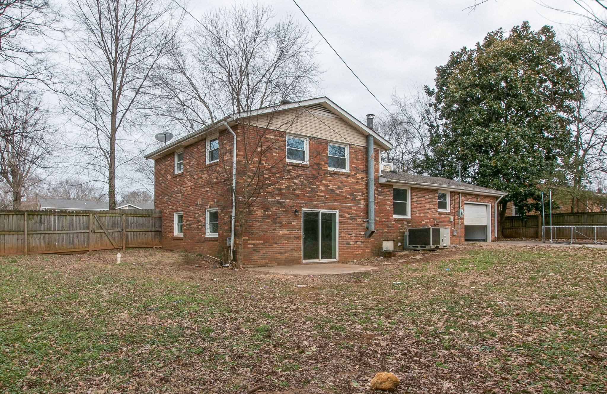 310 Burch Road Clarksville, TN 37042 - Photo 28 of 30 a front view of a house with a yard