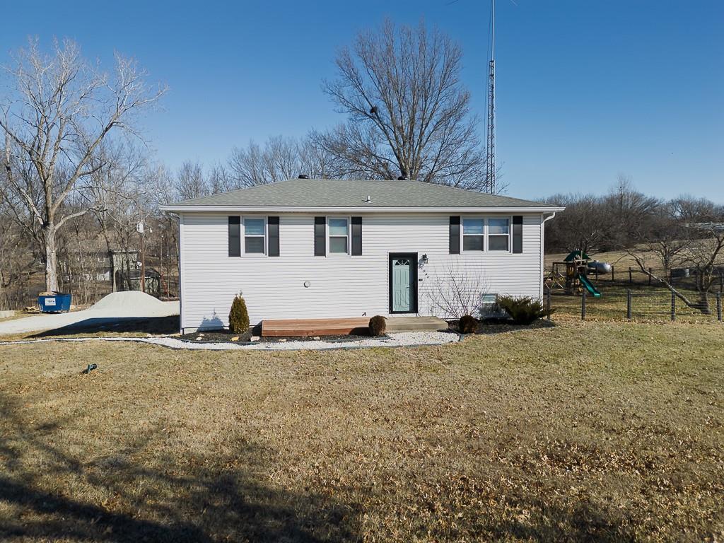 20940 McLouth Road Tonganoxie, KS 66086 - Photo 1 of 43
