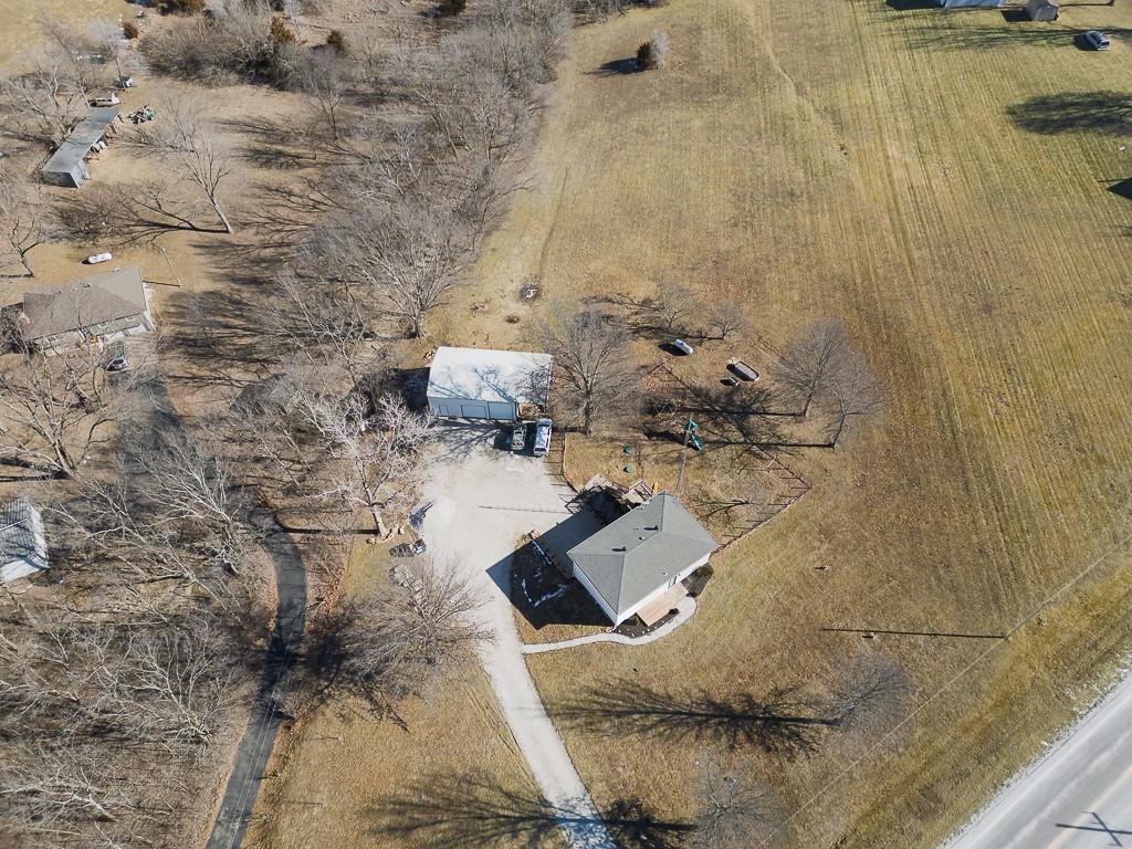 20940 McLouth Road Tonganoxie, KS 66086 - Photo 39 of 43