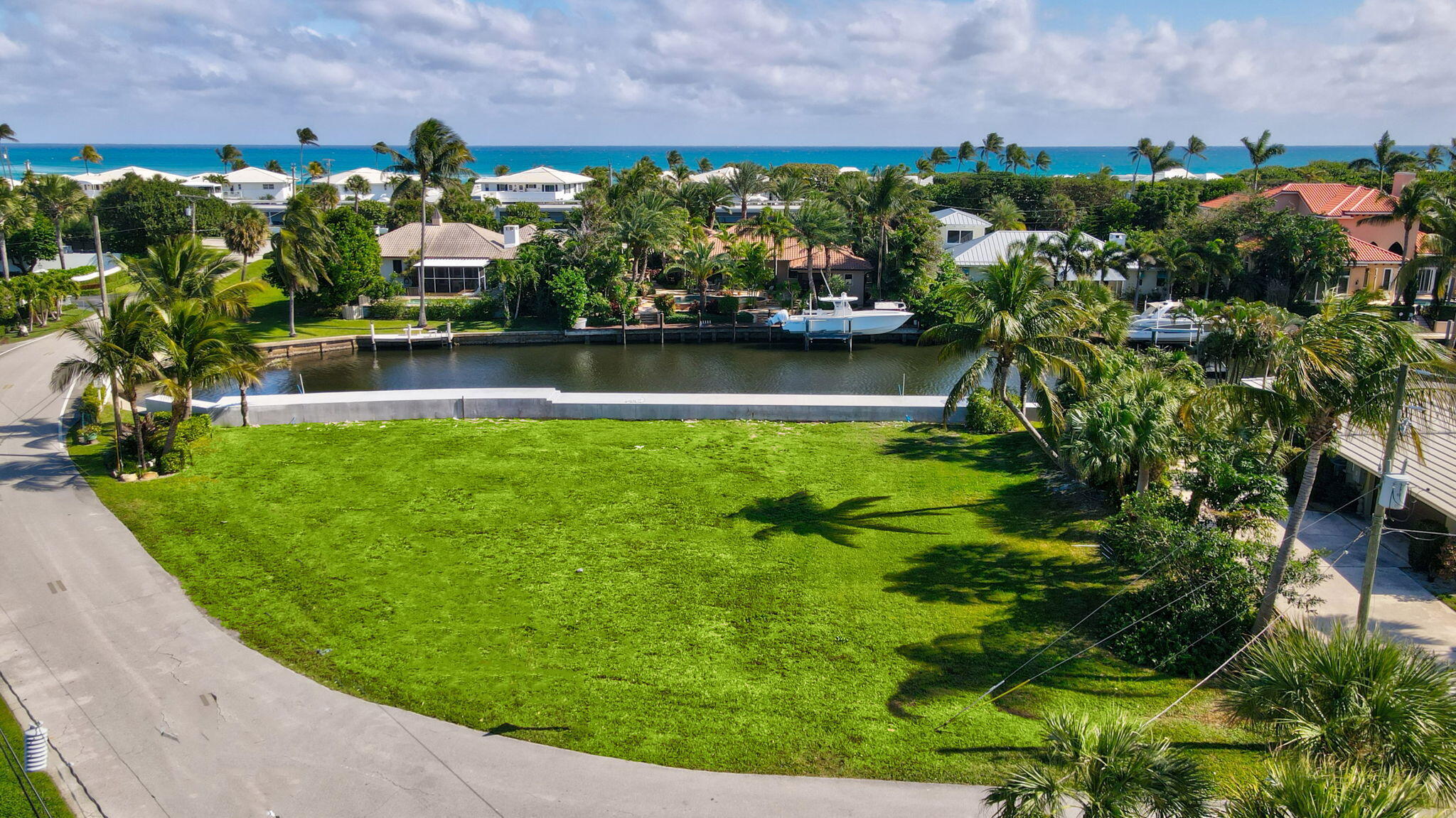 25 Sabal Island Drive Ocean Ridge, FL 33435 - Photo 2 of 16 a view of a garden with a lot of plants