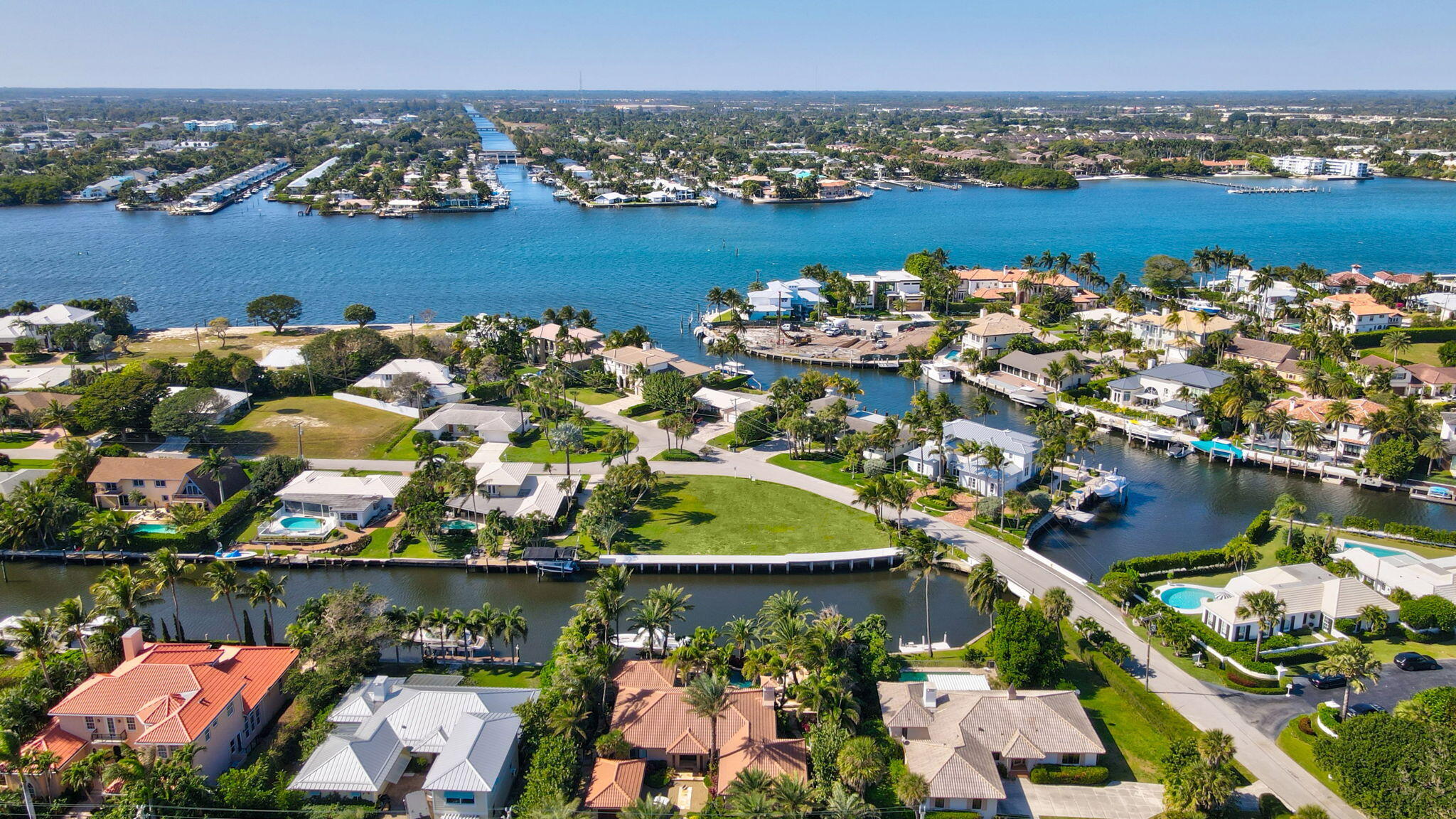 25 Sabal Island Drive Ocean Ridge, FL 33435 - Photo 9 of 16 a view of a city and ocean view