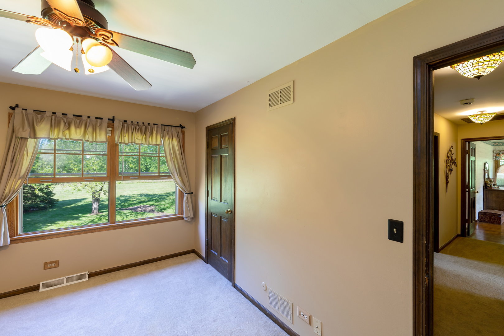 1 Cross Timber Road Barrington, IL 60010 - Photo 30 of 53 a view of an empty room and window