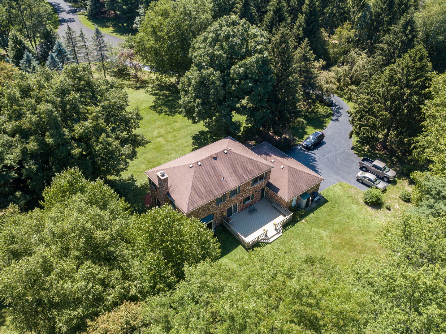 1 Cross Timber Road Barrington, IL 60010 - Photo 53 of 53 an aerial view of a house with yard and outdoor seating