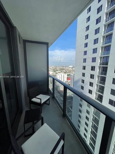 55 Southwest 9th Street, Unit 3209 Miami, FL 33130 - Photo 2 of 10