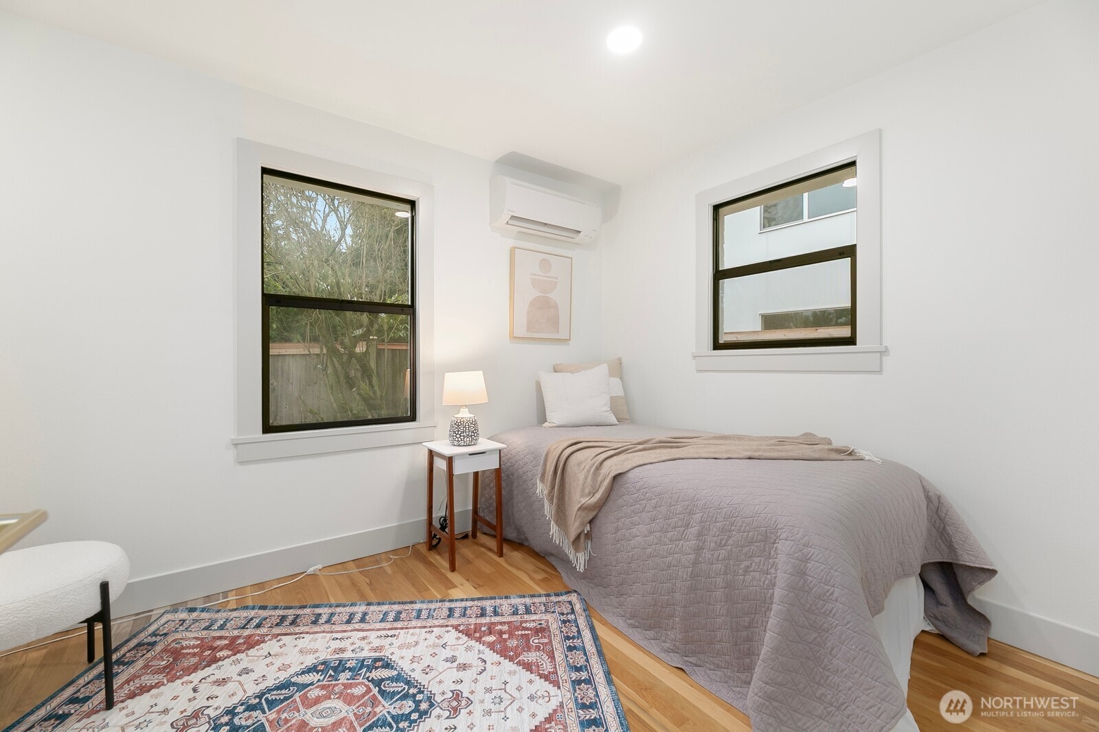 2356 North 130th Street Seattle, WA 98133 - Photo 12 of 29