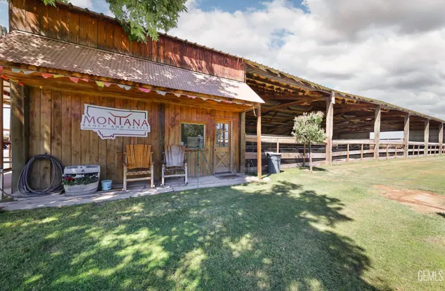 a view of a swimming pool