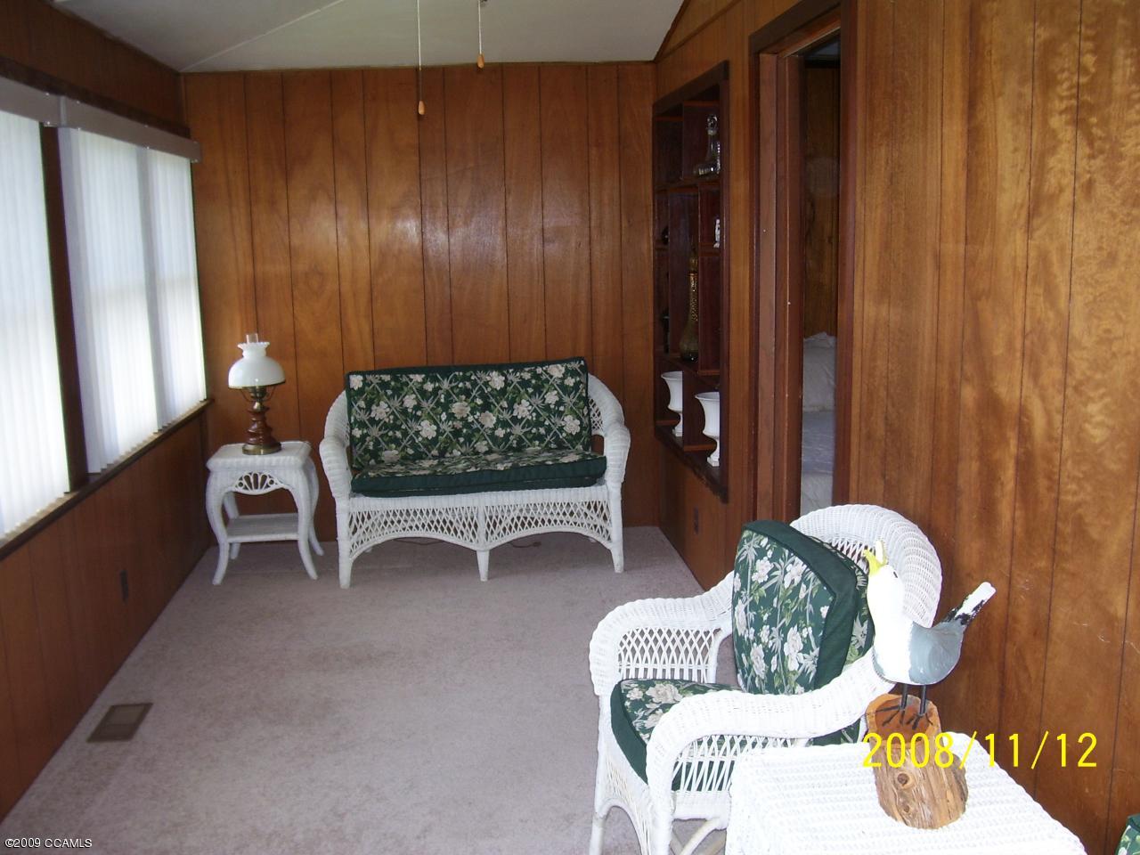 197 Deer Island Road Swansboro, NC 28584 - Photo 5 of 7 Front Room
