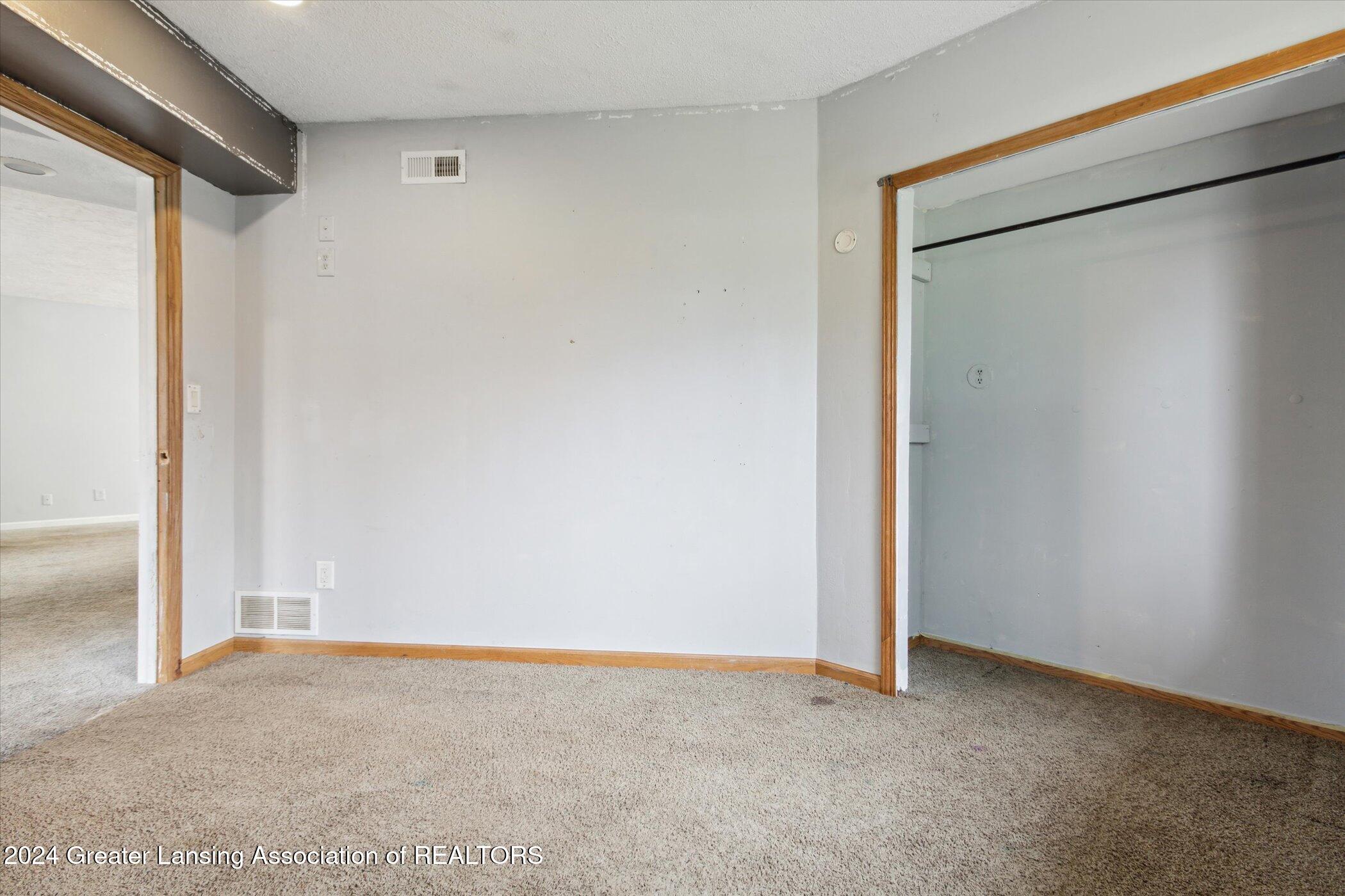 932 College Road Mason, MI 48854 - Photo 28 of 43 32-932-College-Rd-Mason-MI-48854-WindowS