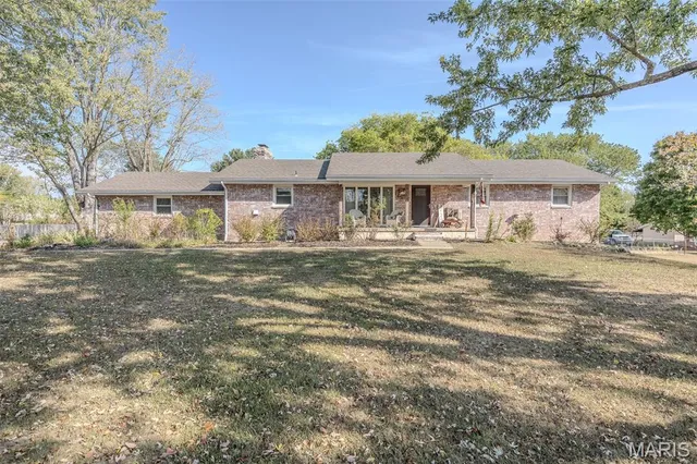 $399,999 | 20879 Dove Road, Lebanon, MO 65536