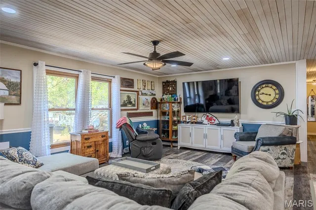 $399,999 | 20879 Dove Road, Lebanon, MO 65536