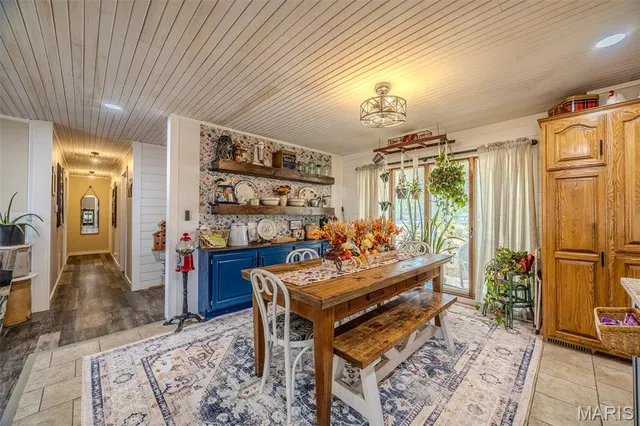 $399,999 | 20879 Dove Road, Lebanon, MO 65536