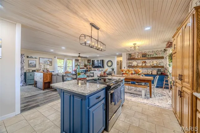 $399,999 | 20879 Dove Road, Lebanon, MO 65536