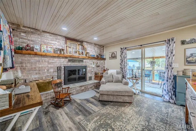 $399,999 | 20879 Dove Road, Lebanon, MO 65536