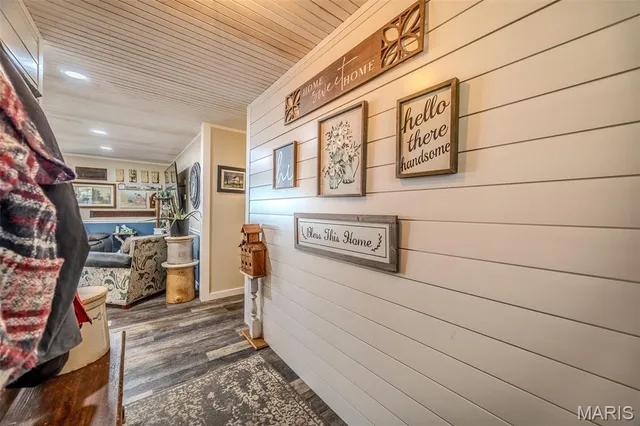 $399,999 | 20879 Dove Road, Lebanon, MO 65536