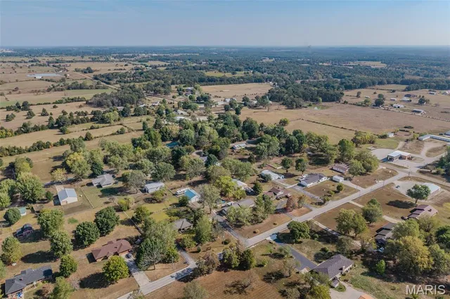 $399,999 | 20879 Dove Road, Lebanon, MO 65536