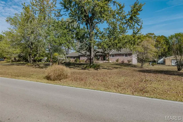 $399,999 | 20879 Dove Road, Lebanon, MO 65536