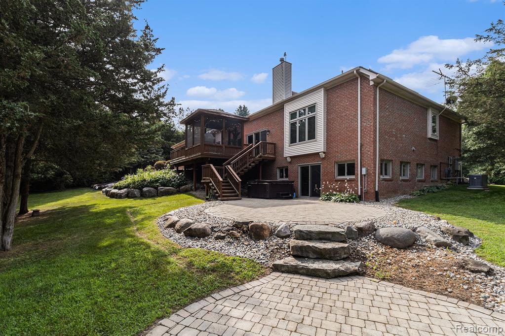 6439 Cohoctah Road Fenton, MI 48430 - Photo 36 of 50