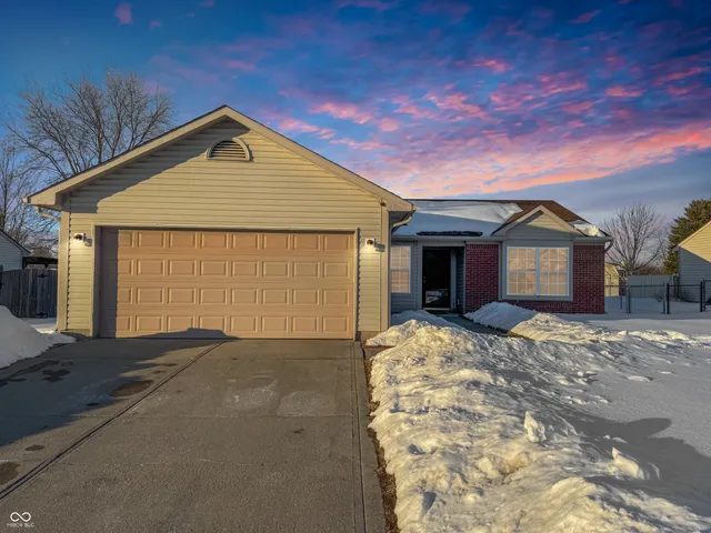 $229,900 | 106 Broadleaf Place, Mooresville, IN 46158