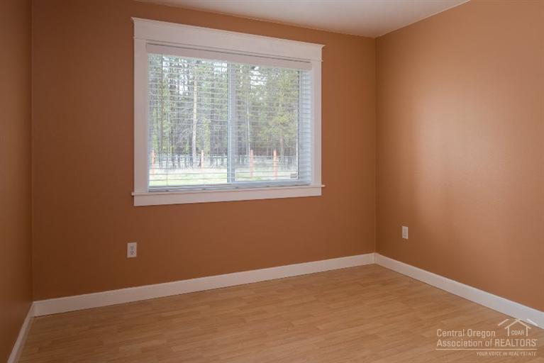 55701 Swan Road Bend, OR 97707 - Photo 11 of 13 Additional Photo