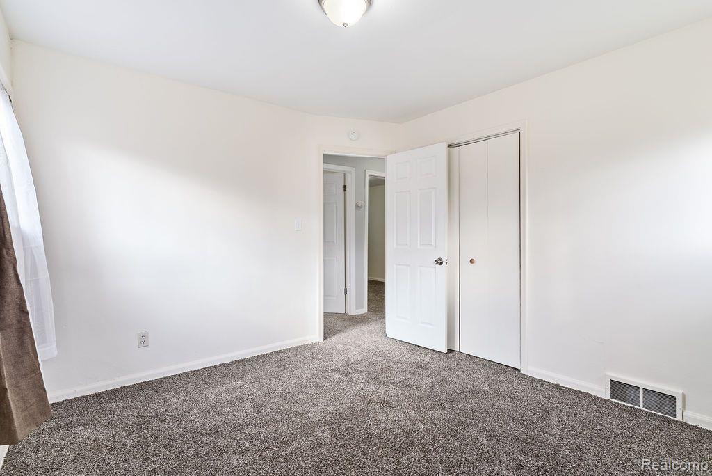 5607 Fleming Road Flint, MI 48504 - Photo 14 of 29 Gallery Image 14
