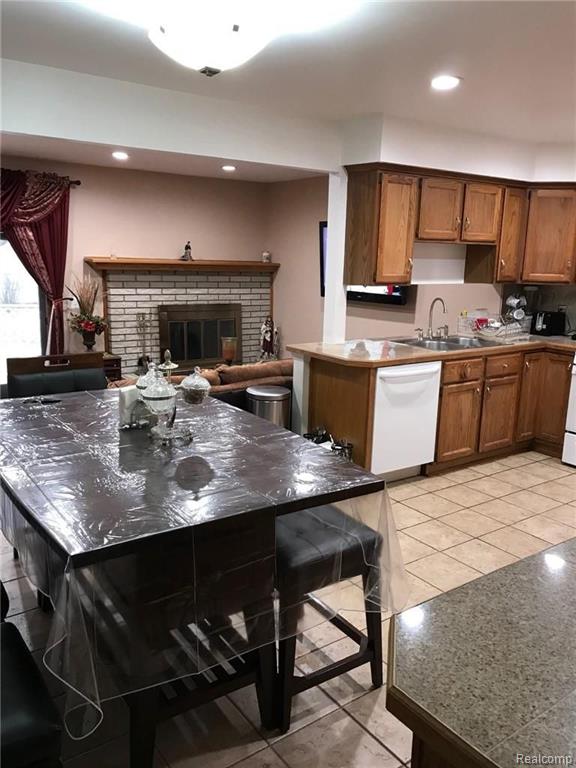 4429 Count Court Sterling Heights, MI 48310 - Photo 14 of 26