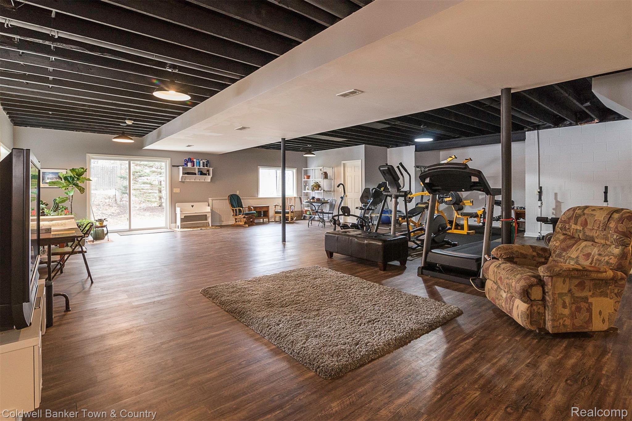 812 North Hughes Road Howell, MI 48843 - Photo 43 of 60 DSC_0926.jpg