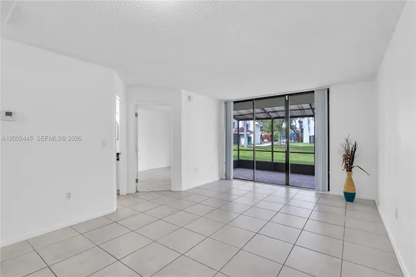 $2,200 | 8255 Southwest 152nd Avenue, Unit E109, Miami, FL 33193