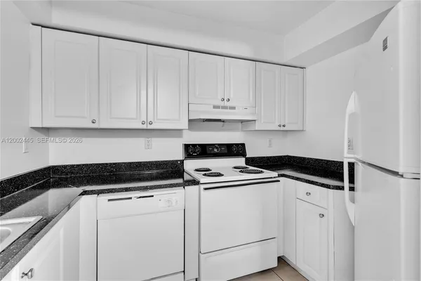 $2,200 | 8255 Southwest 152nd Avenue, Unit E109, Miami, FL 33193