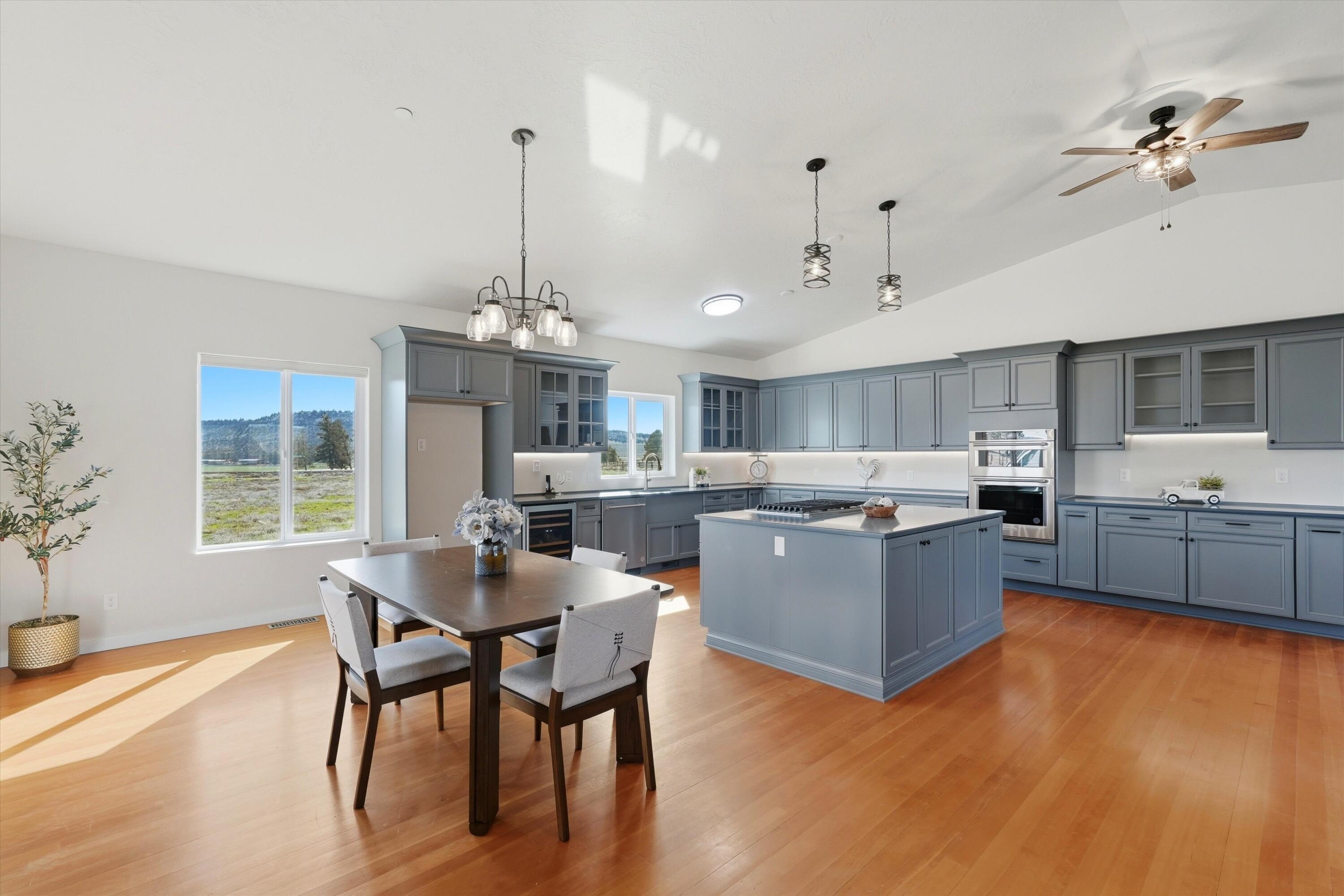 8905 Northwest Elizabeth Way Prineville, OR 97754 - Photo 12 of 45 Kitchen