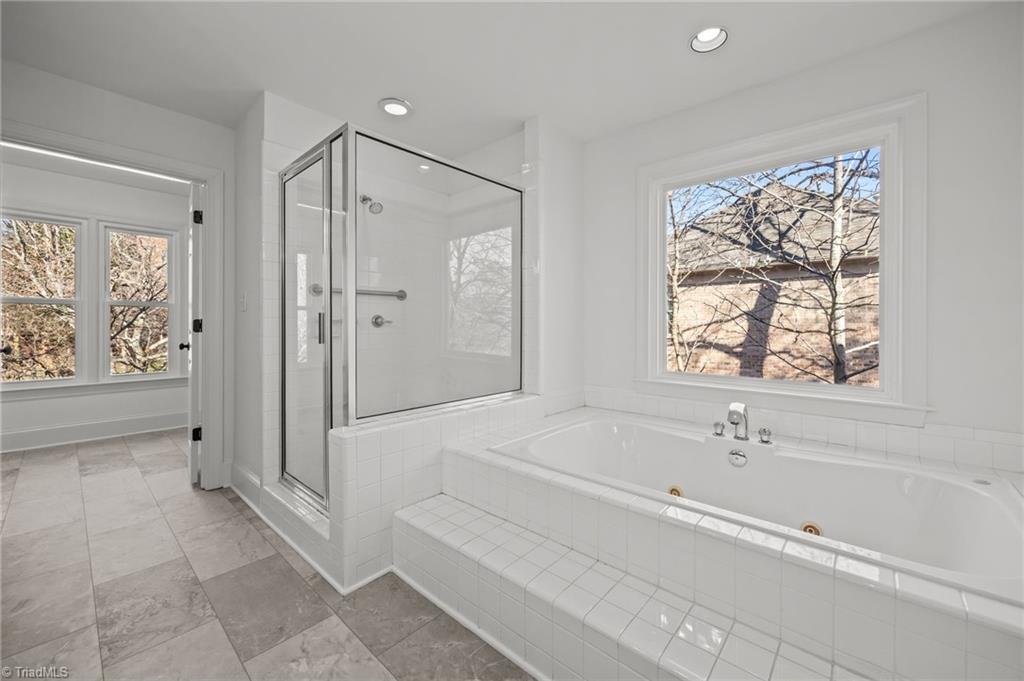 5305 Coveview Court Greensboro, NC 27407 - Photo 25 of 40