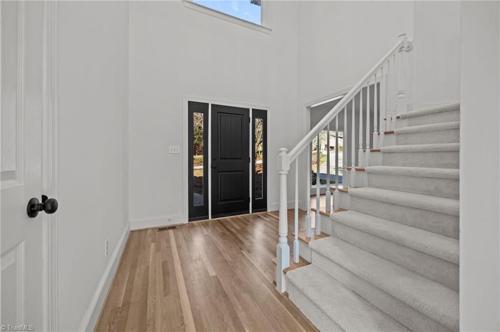 5305 Coveview Court Greensboro, NC 27407 - Photo 7 of 40